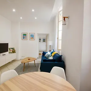 old-town-antibes-apartment.fr-provencehotel.com/